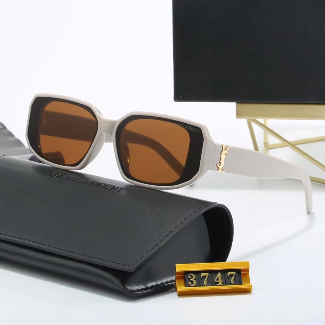 Minimalistic Retro Sunglasses