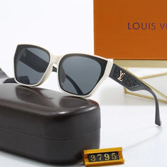 Classic Wayfarer Sunglasses