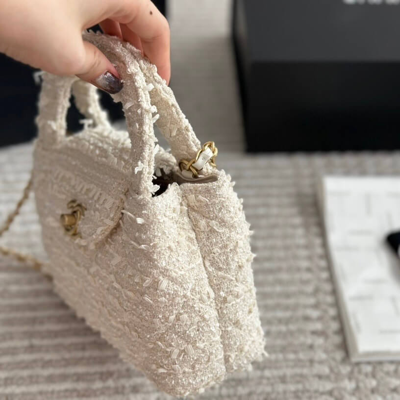 Woolen Hand-Held Shoulder Bag